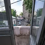 Fatcat Apartment *