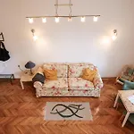 Fatcat Apartment Bucharest