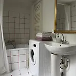 Fatcat Apartment