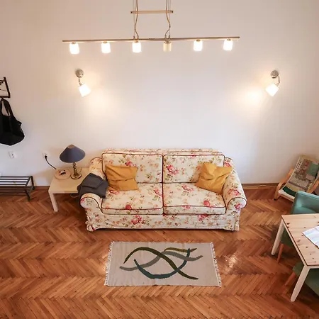 Fatcat Apartment Bucharest
